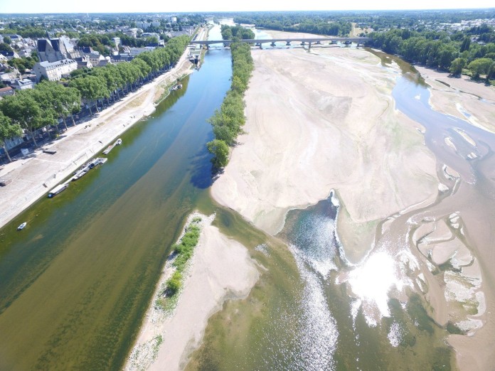 Loire à Orléans - été 2019 - Crédit Aérodromotion Drone