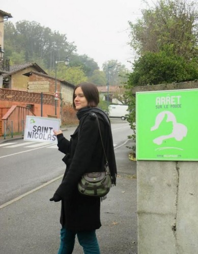 Arrêt sur le pouce. Source: www.ladepeche.fr